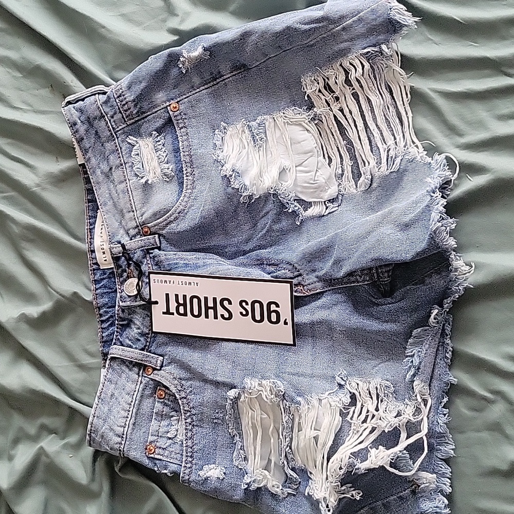 Almost Famous High waisted shorts